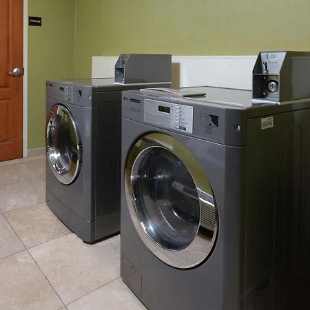 Hampton Inn & Suites Clinton Kültér fotó