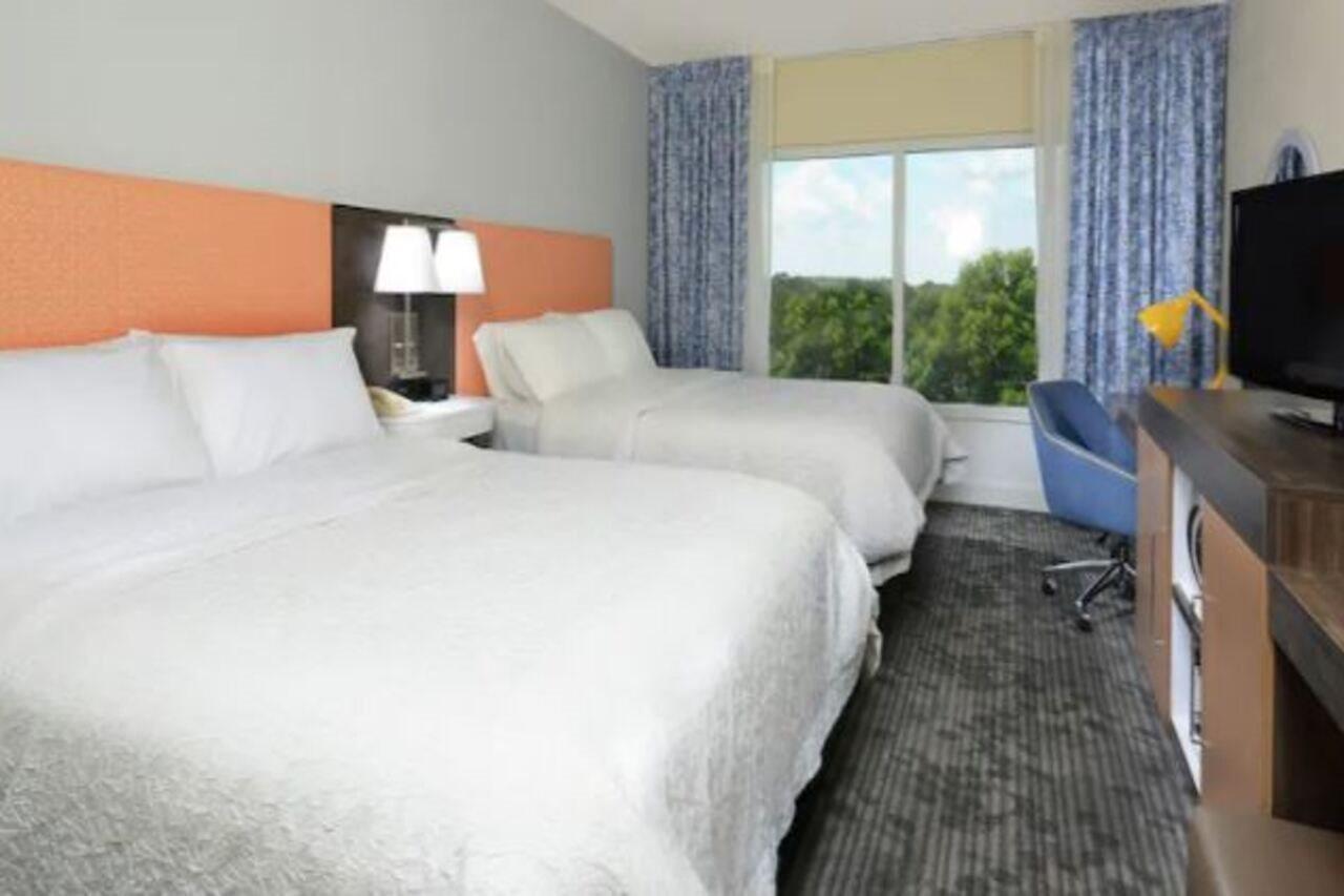 Hampton Inn & Suites Clinton Kültér fotó