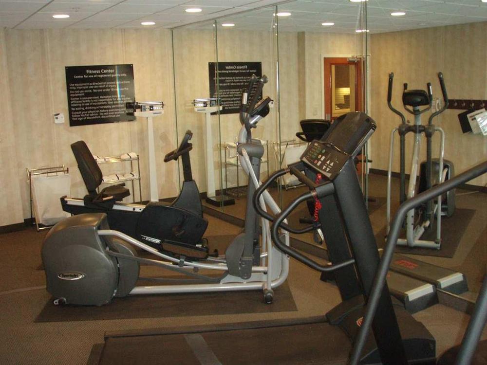 Hampton Inn & Suites Clinton Létesítmények fotó
