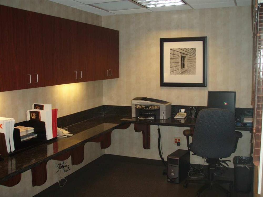 Hampton Inn & Suites Clinton Létesítmények fotó