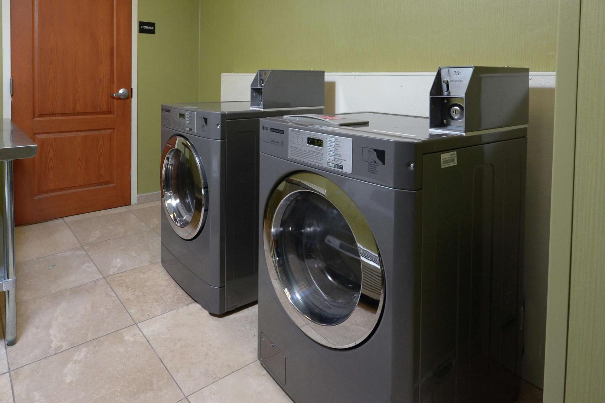 Hampton Inn & Suites Clinton Kültér fotó
