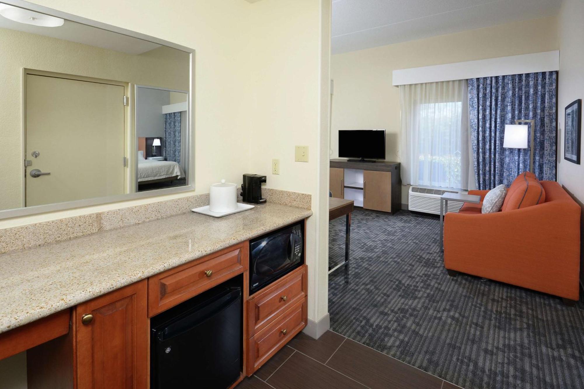 Hampton Inn & Suites Clinton Kültér fotó