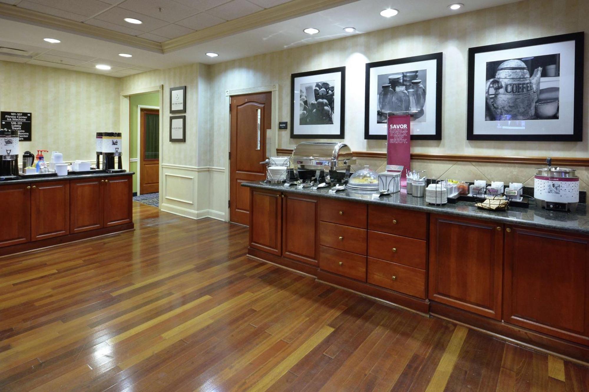 Hampton Inn & Suites Clinton Kültér fotó
